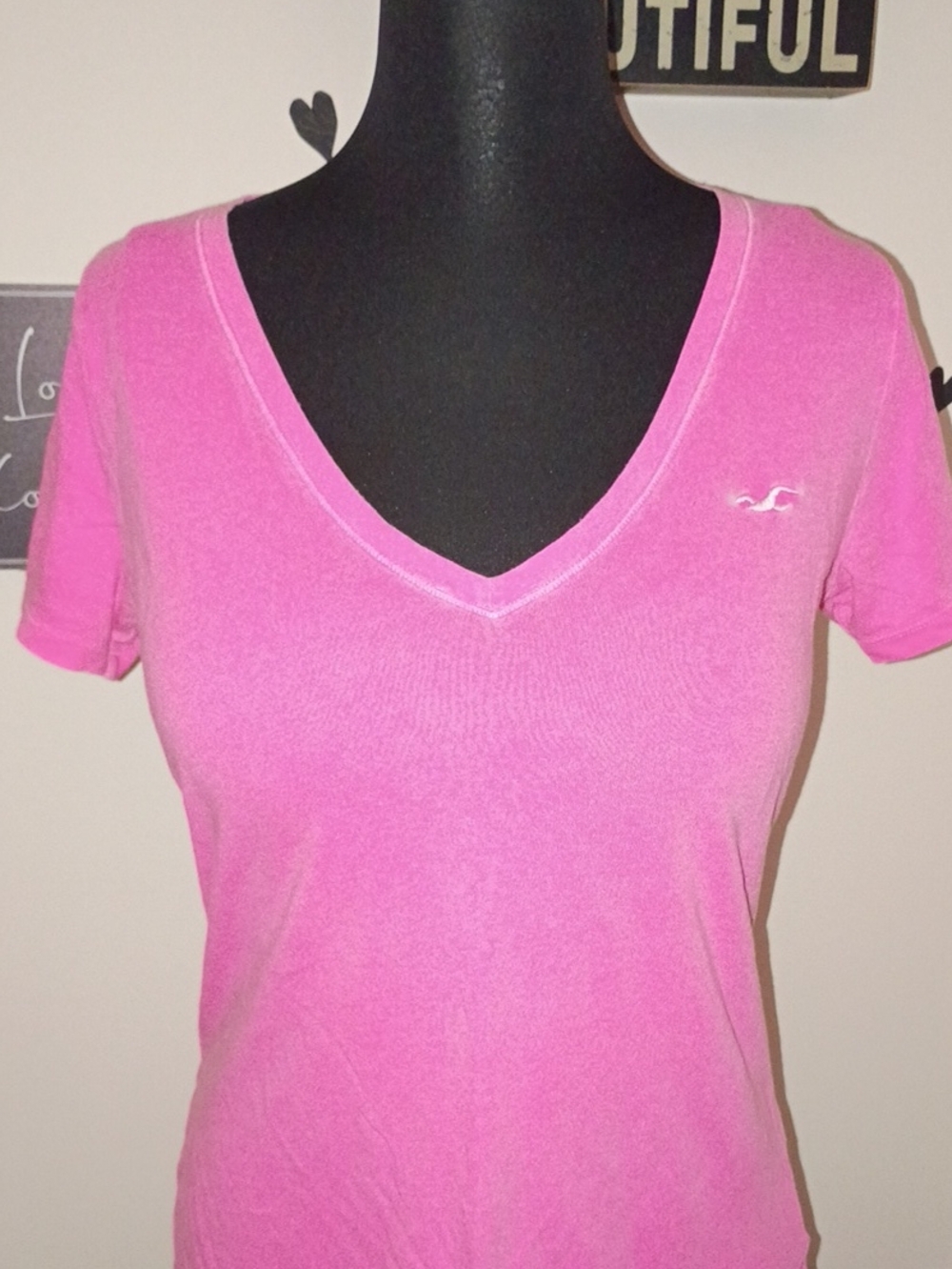 Hollister Pink V-Neck Short Sleeve Tee